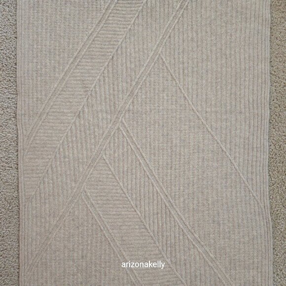 NWOT Aspen Merino Cashmere Scarf Ivory Knit - Picture 2 of 16